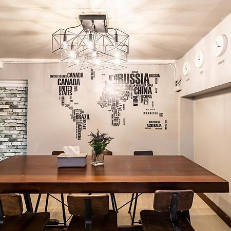 Snoozzze Hostel ใกล้รถไฟฟ้า ย่านบางรัก (Adults Only) Bangkok Eksteriør billede