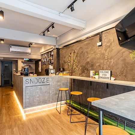 Snoozzze Hostel ใกล้รถไฟฟ้า ย่านบางรัก (Adults Only) Bangkok Eksteriør billede