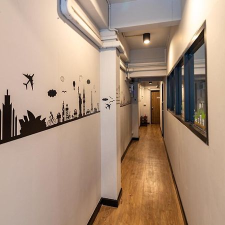 Snoozzze Hostel ใกล้รถไฟฟ้า ย่านบางรัก (Adults Only) Bangkok Eksteriør billede