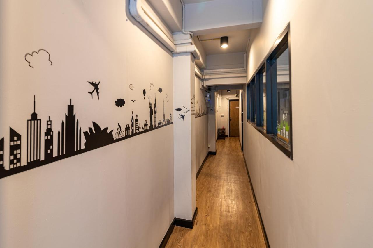 Snoozzze Hostel ใกล้รถไฟฟ้า ย่านบางรัก (Adults Only) Bangkok Eksteriør billede
