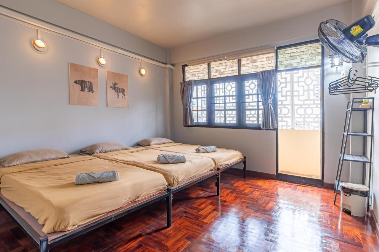 Snoozzze Hostel ใกล้รถไฟฟ้า ย่านบางรัก (Adults Only) Bangkok Eksteriør billede