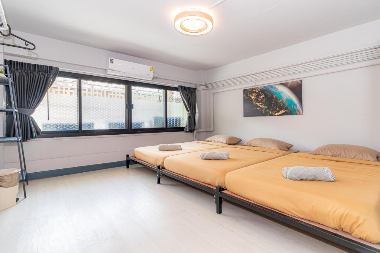 Snoozzze Hostel ใกล้รถไฟฟ้า ย่านบางรัก (Adults Only) Bangkok Eksteriør billede