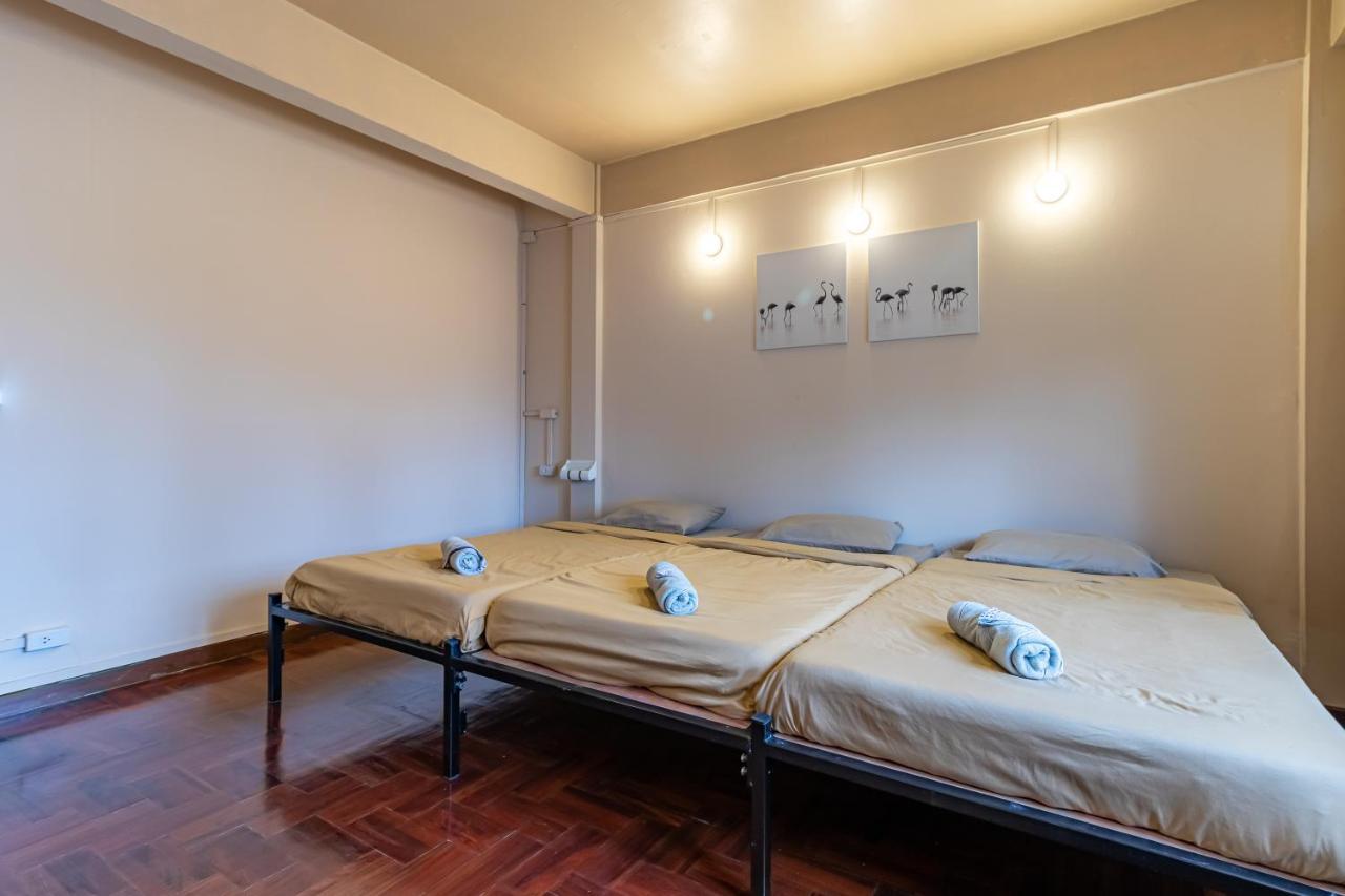 Snoozzze Hostel ใกล้รถไฟฟ้า ย่านบางรัก (Adults Only) Bangkok Eksteriør billede
