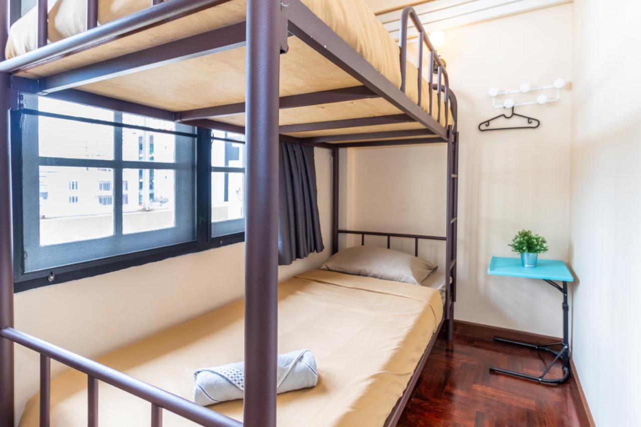 Snoozzze Hostel ใกล้รถไฟฟ้า ย่านบางรัก (Adults Only) Bangkok Eksteriør billede
